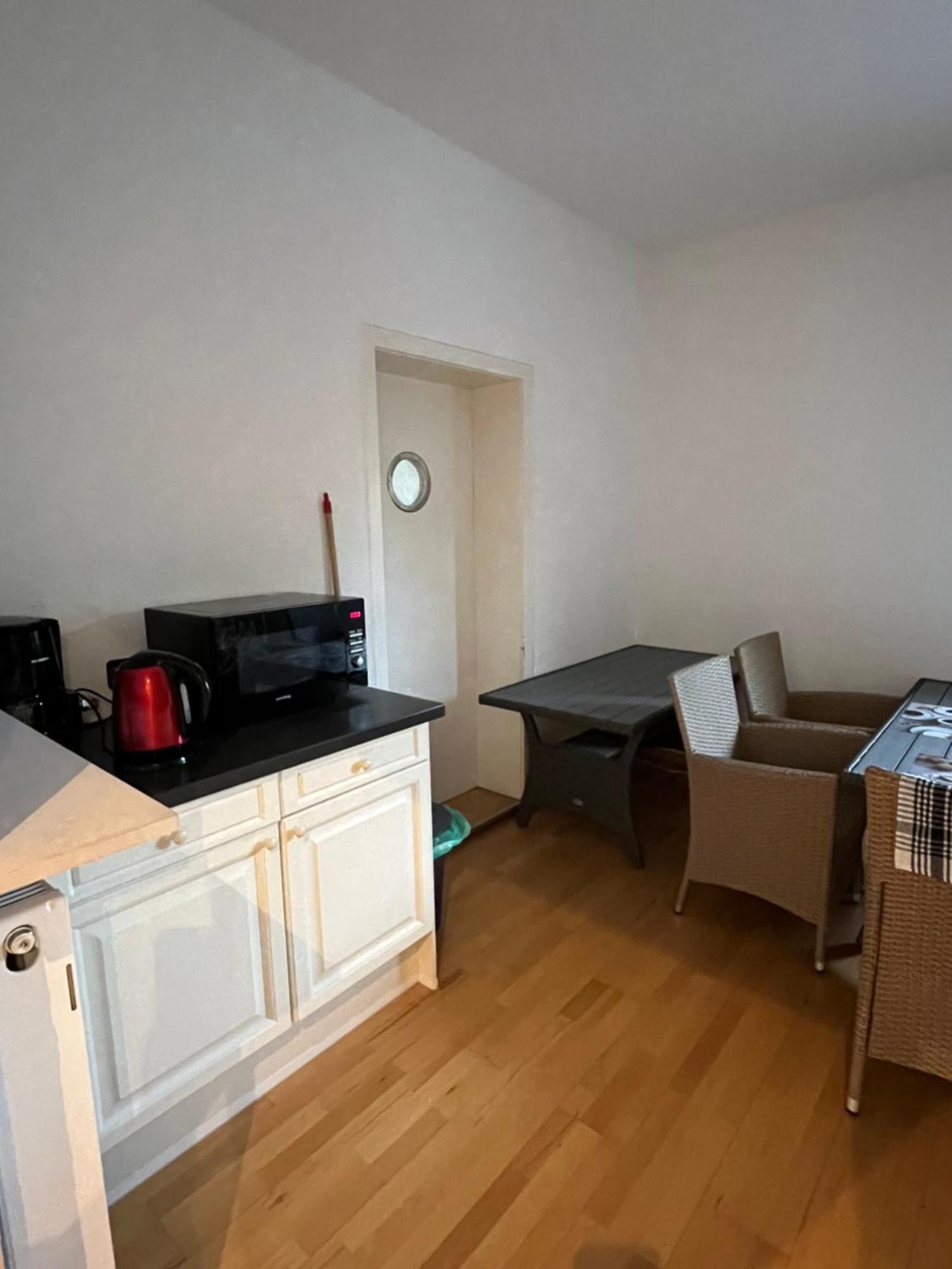 Doppelzimmer-Bad-Kuehlschrank-Tv-19 Meine Εξωτερικό φωτογραφία