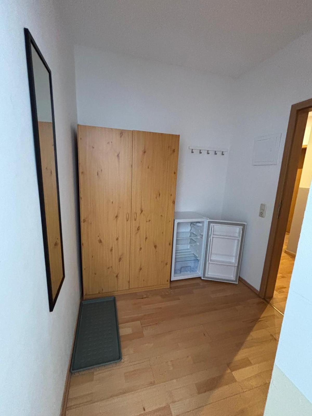 Doppelzimmer-Bad-Kuehlschrank-Tv-19 Meine Εξωτερικό φωτογραφία